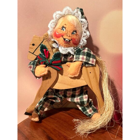 🎄 1995 Annalee Doll with Rocking‎ Horse – Vintage Holiday Collectible! 🧸✨ - Picture 1 of 11